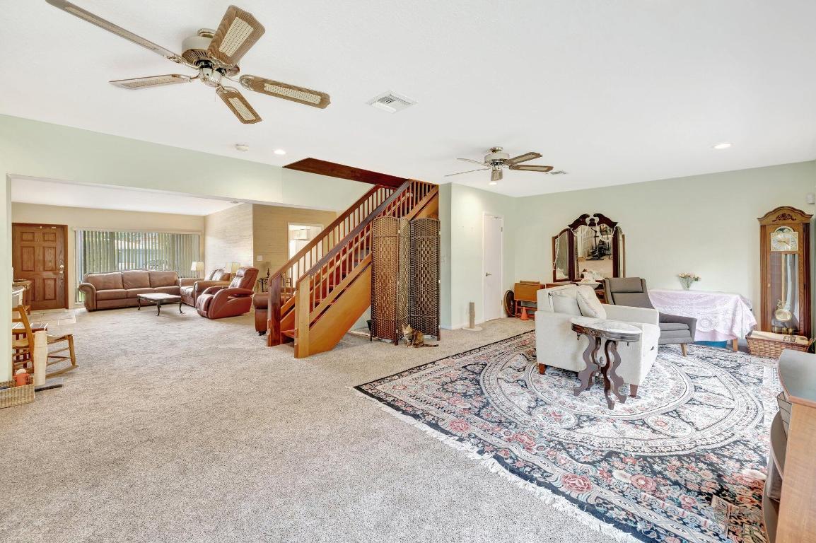 SOUTH CORAL POINT - Residential