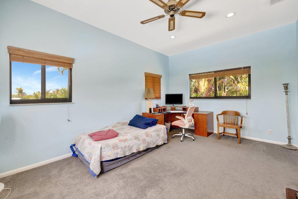 SOUTH CORAL POINT - Residential