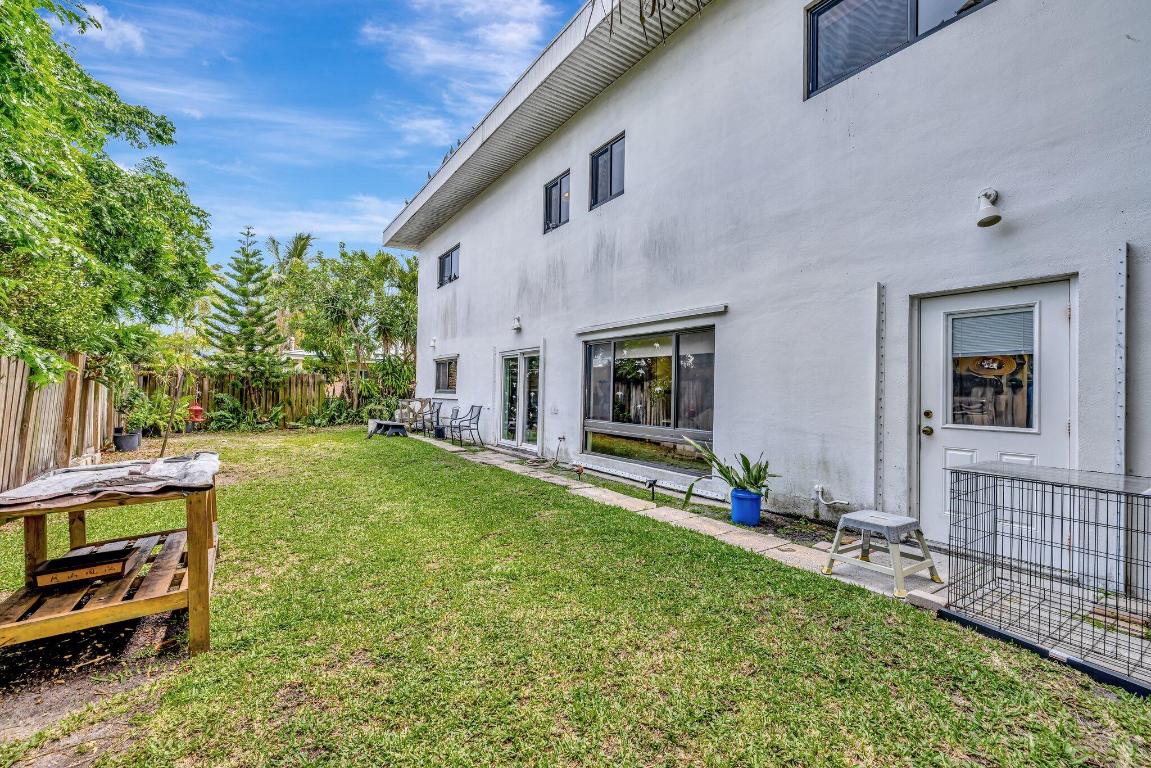 SOUTH CORAL POINT - Residential