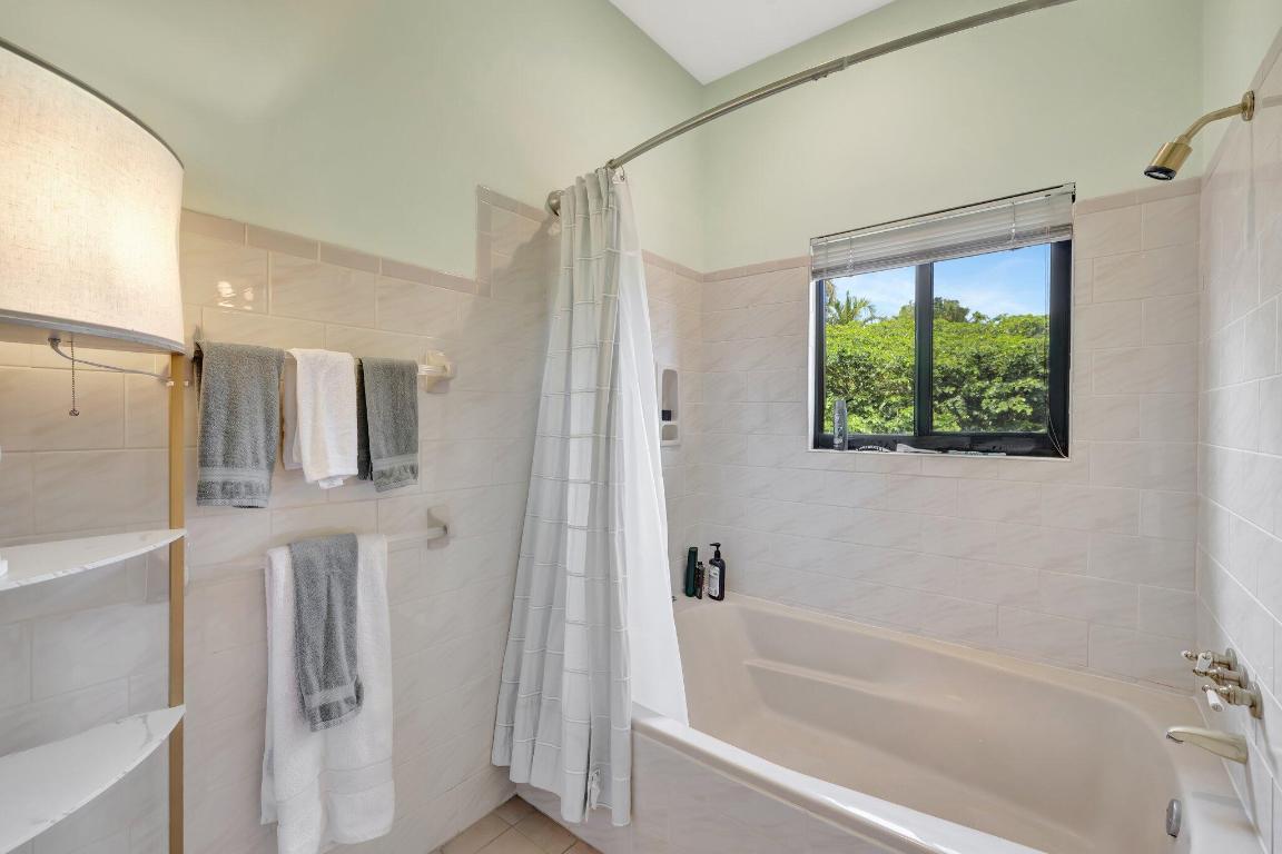 SOUTH CORAL POINT - Residential