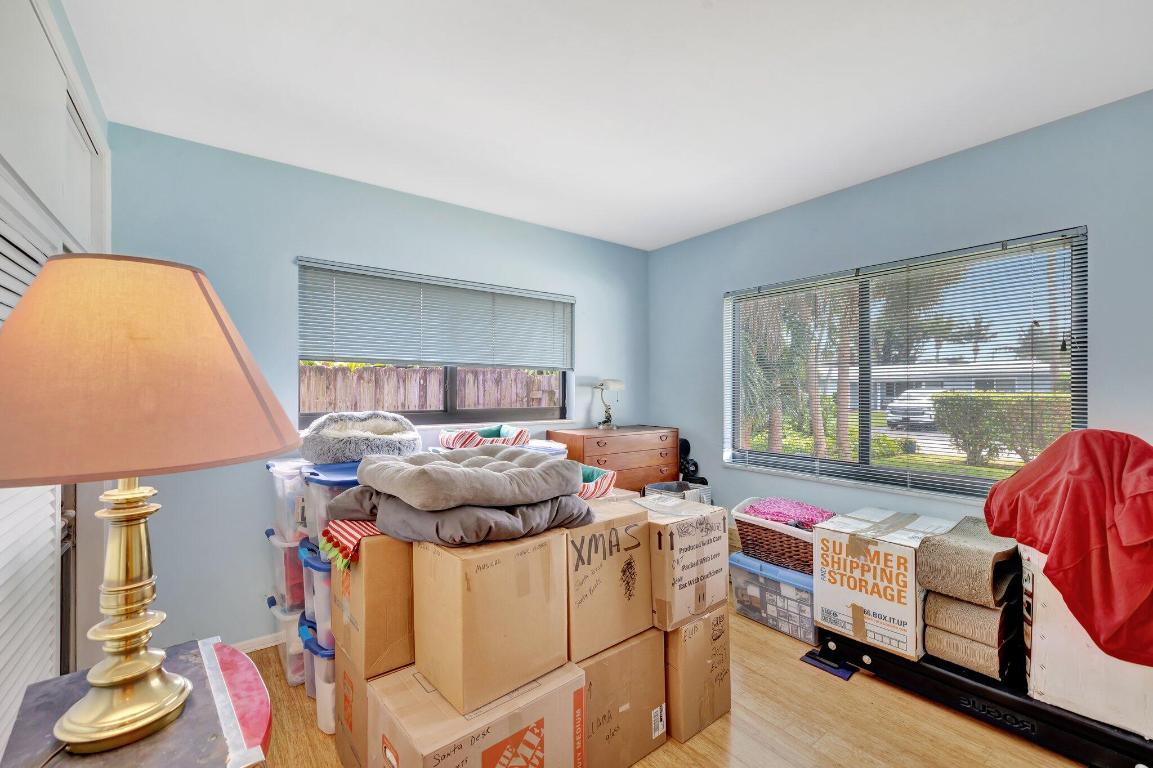 SOUTH CORAL POINT - Residential