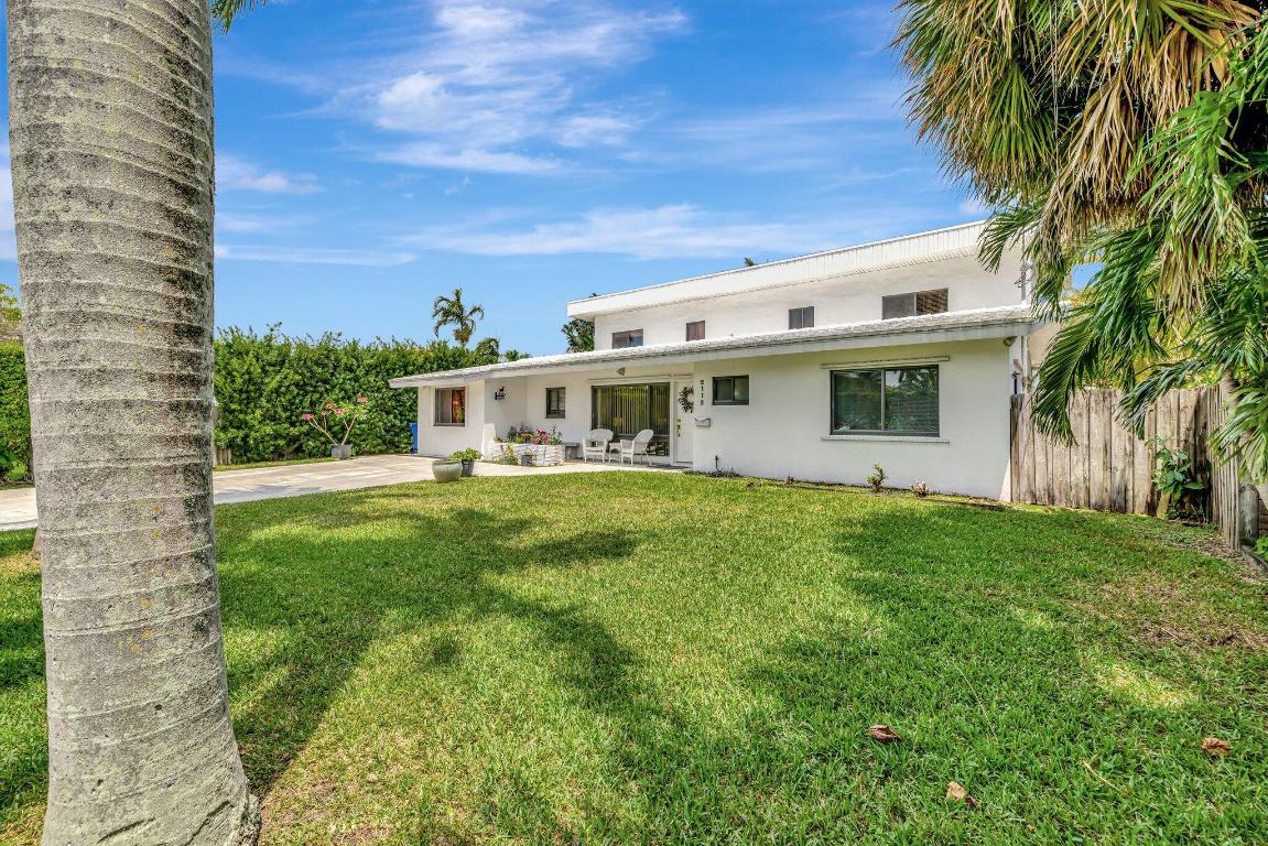 SOUTH CORAL POINT - Residential