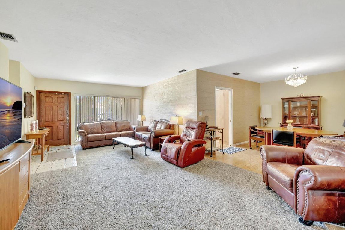 SOUTH CORAL POINT - Residential