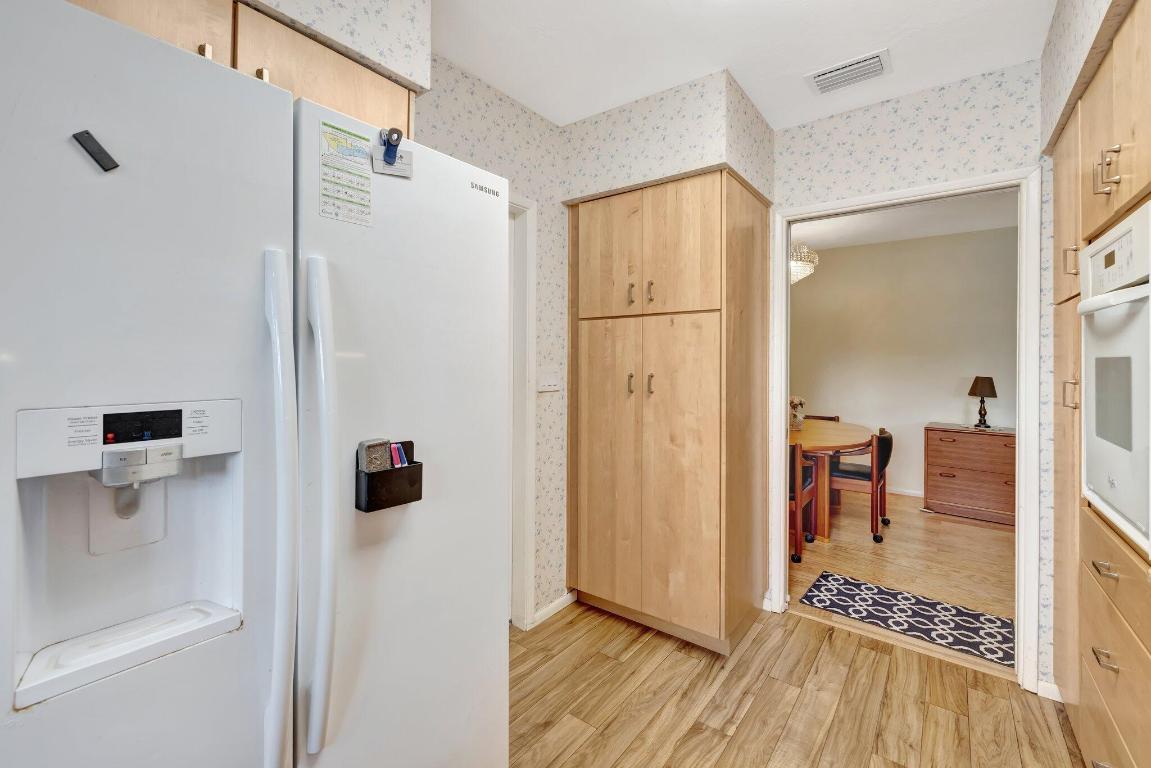 SOUTH CORAL POINT - Residential