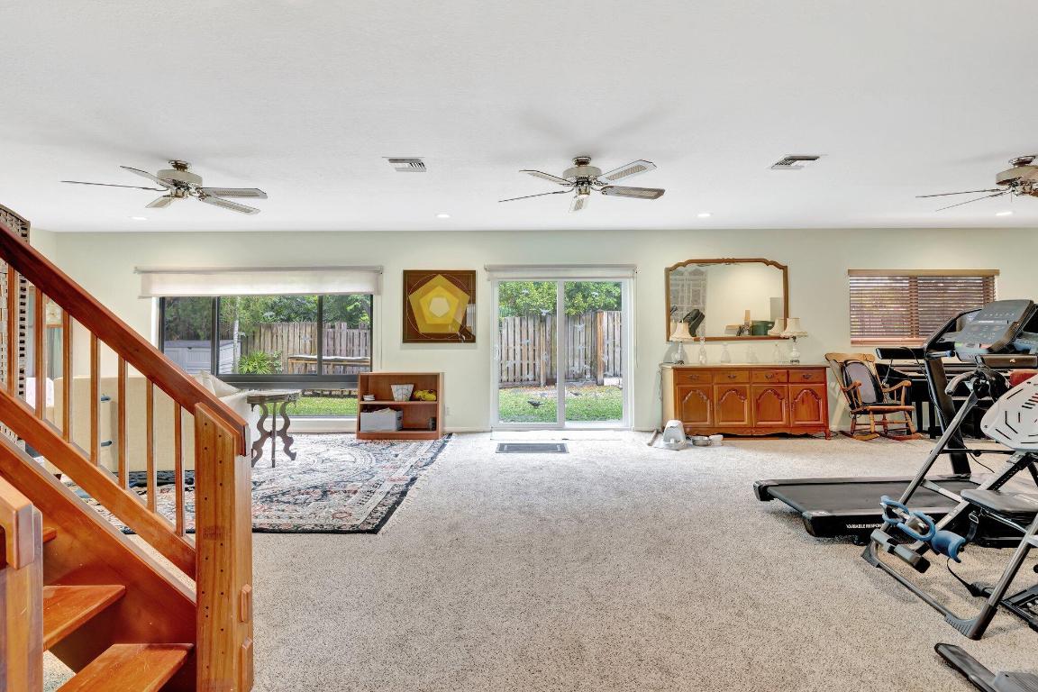 SOUTH CORAL POINT - Residential