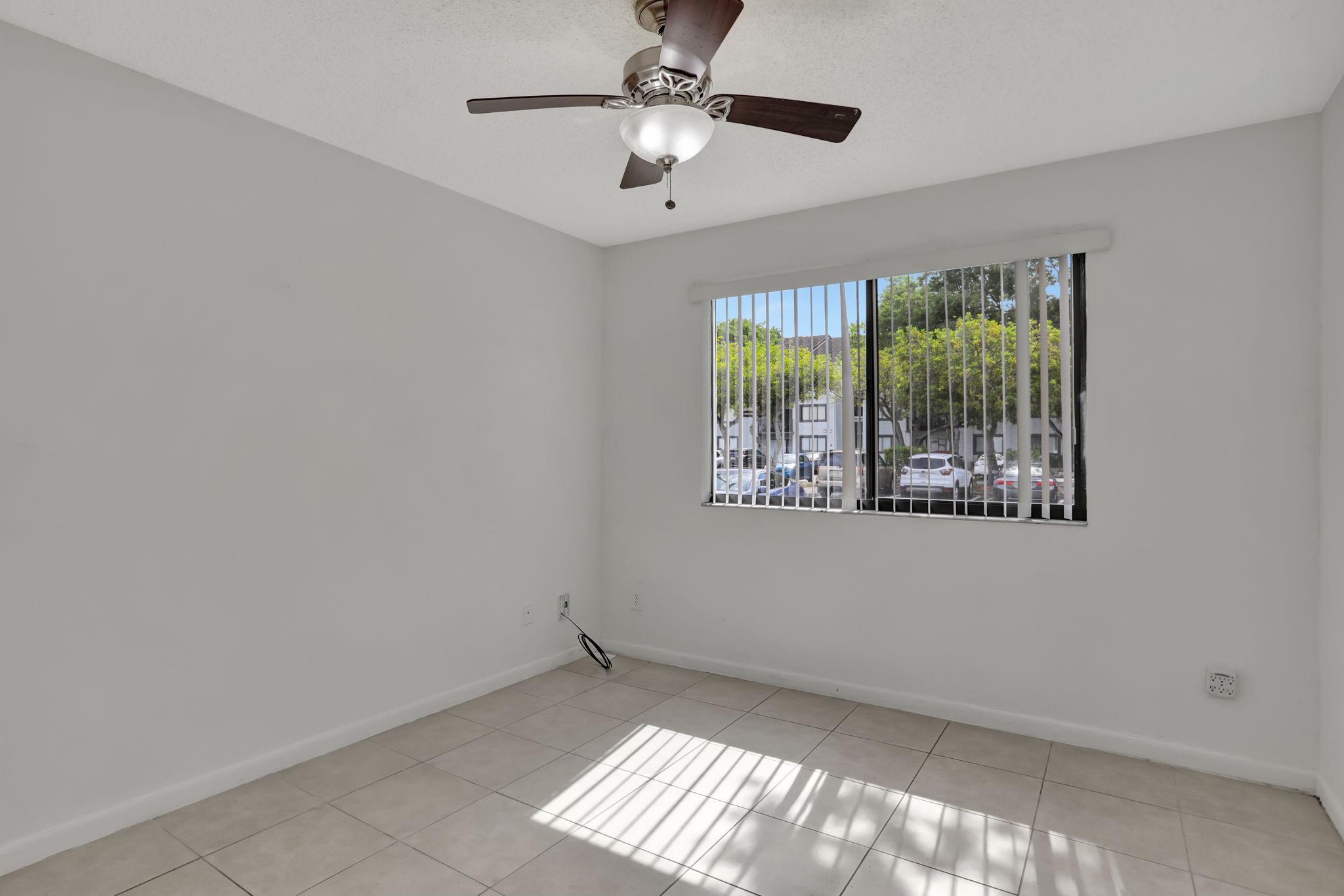 VISCONTI CONDOMINIUN - Residential Lease