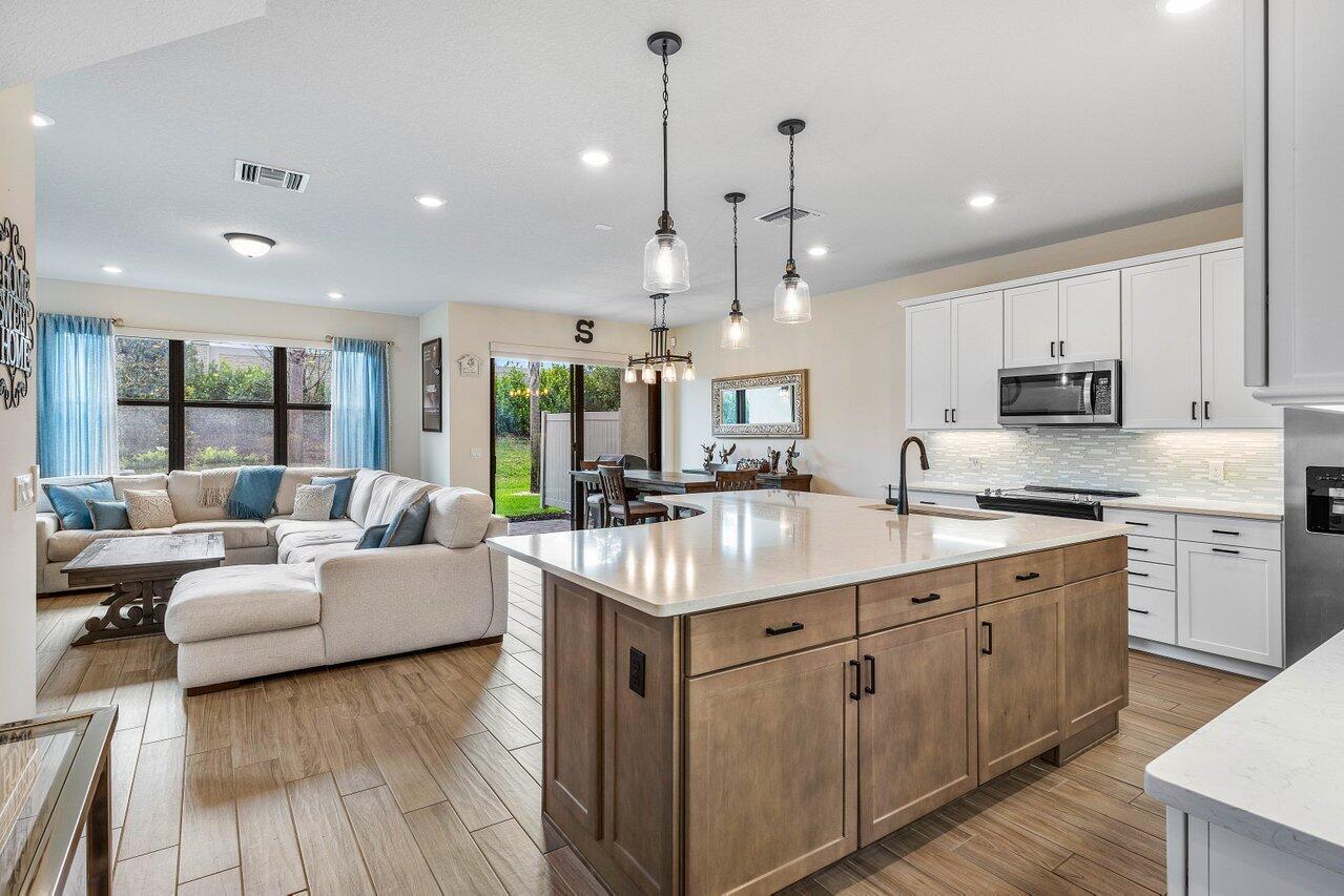 Properties 4858 Blistering Way