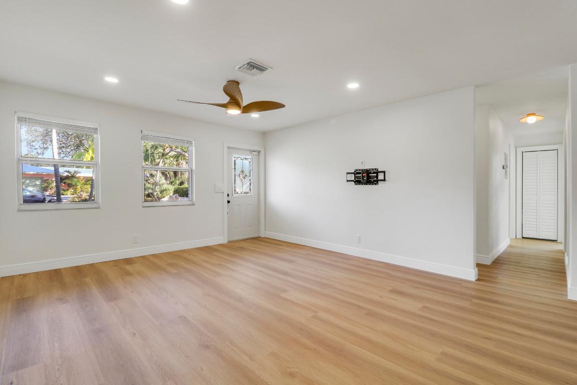 JUPITER RIDGE - Residential