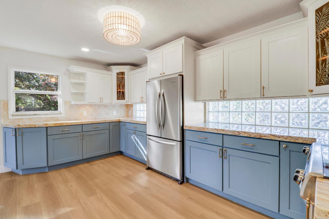 JUPITER RIDGE - Residential