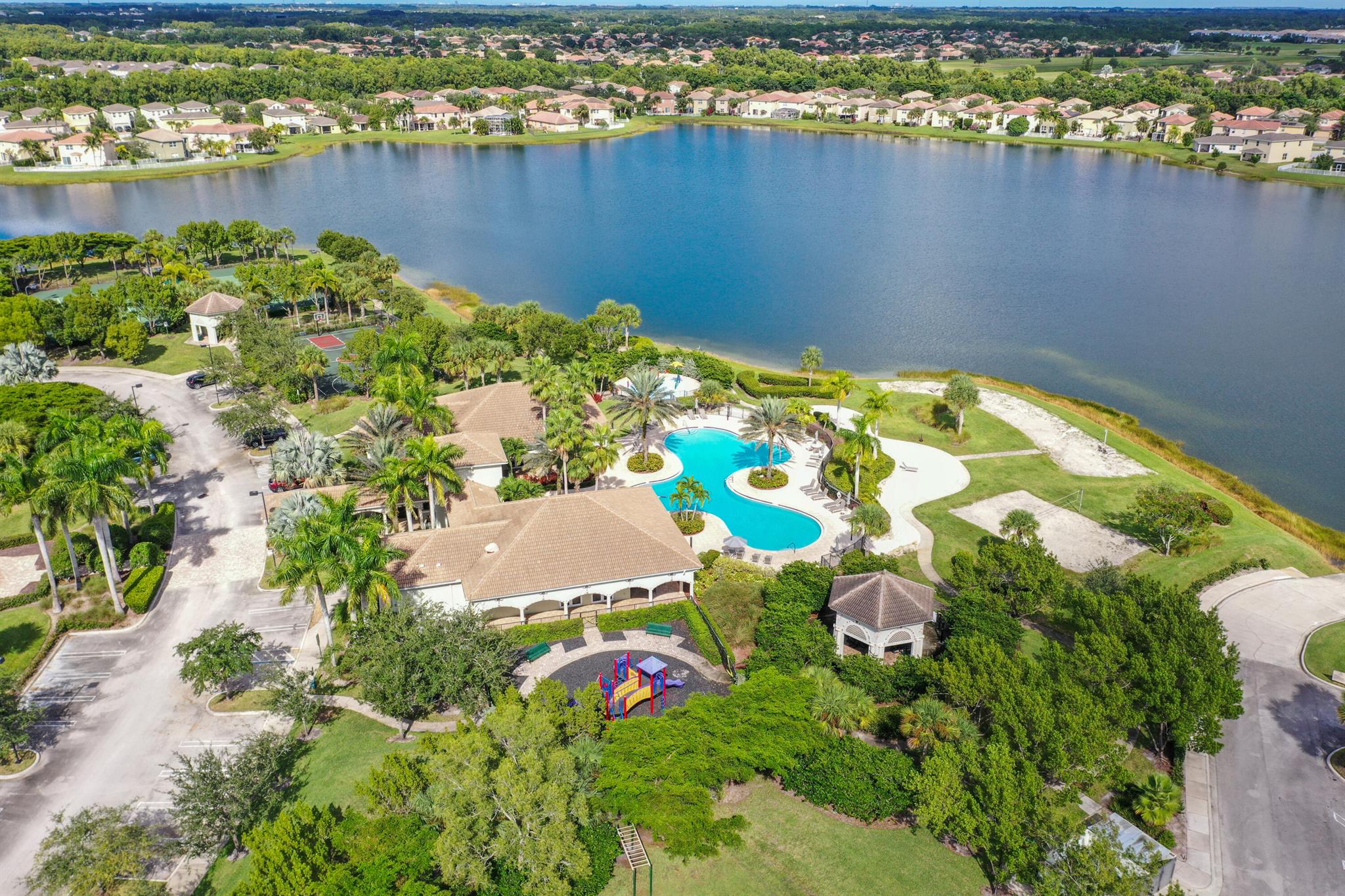 VIZCAYA FALLS PLAT 2 - Residential