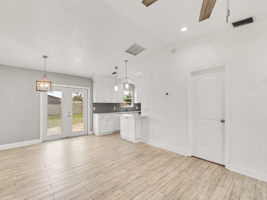 PORT ST LUCIE SECTION 9 - Residential