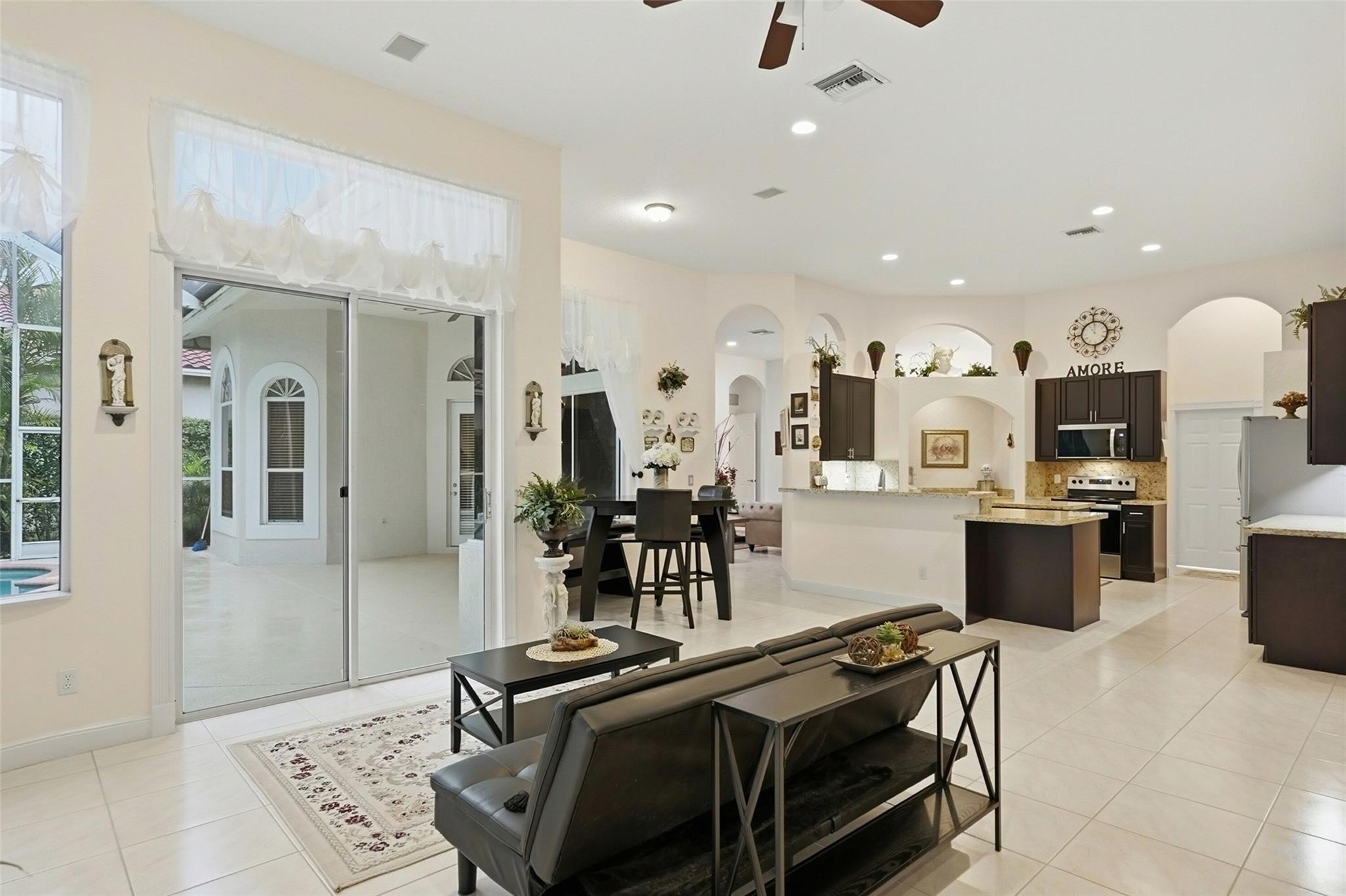 The Isles 145-36 B - Residential