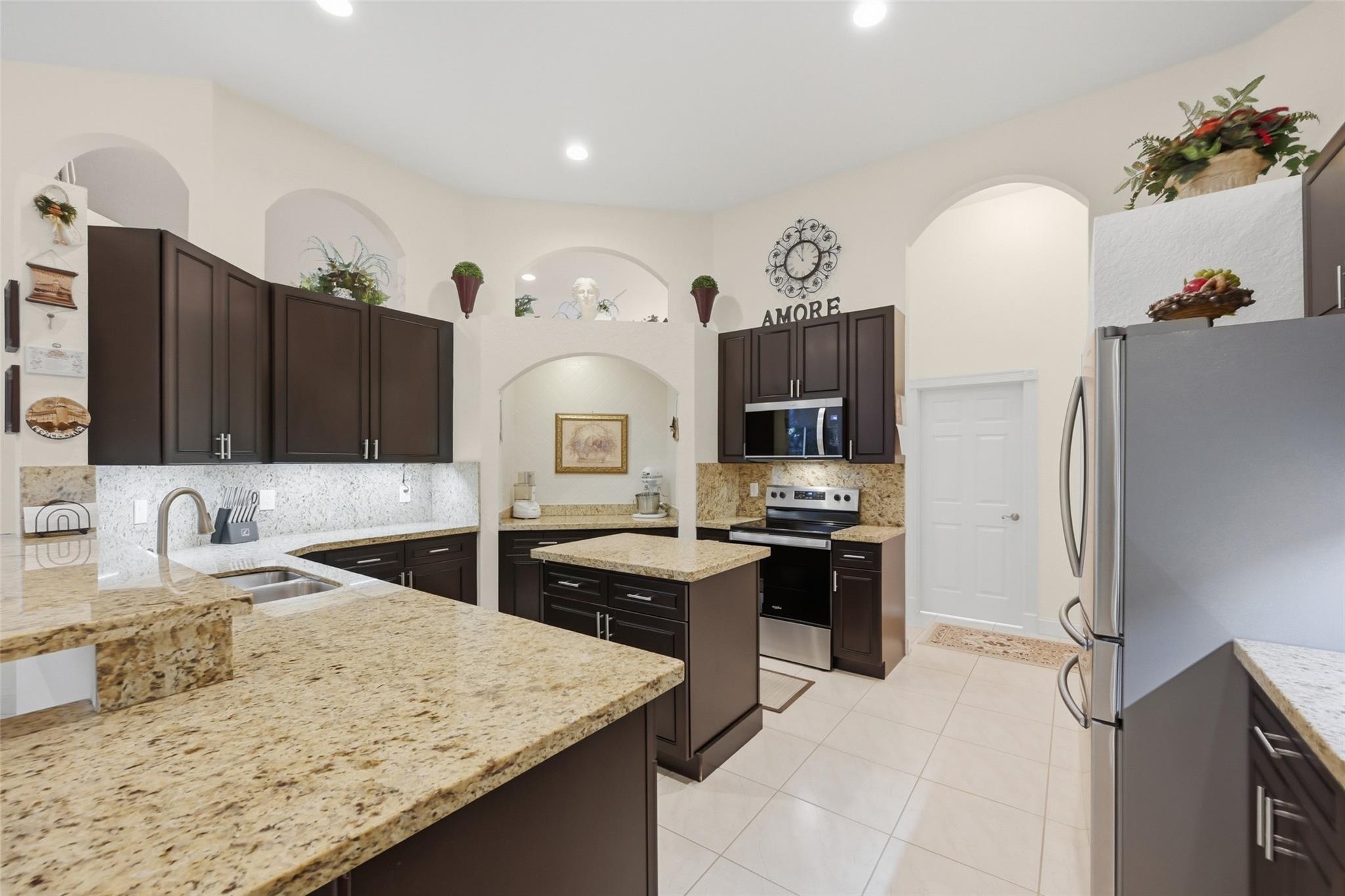 The Isles 145-36 B - Residential