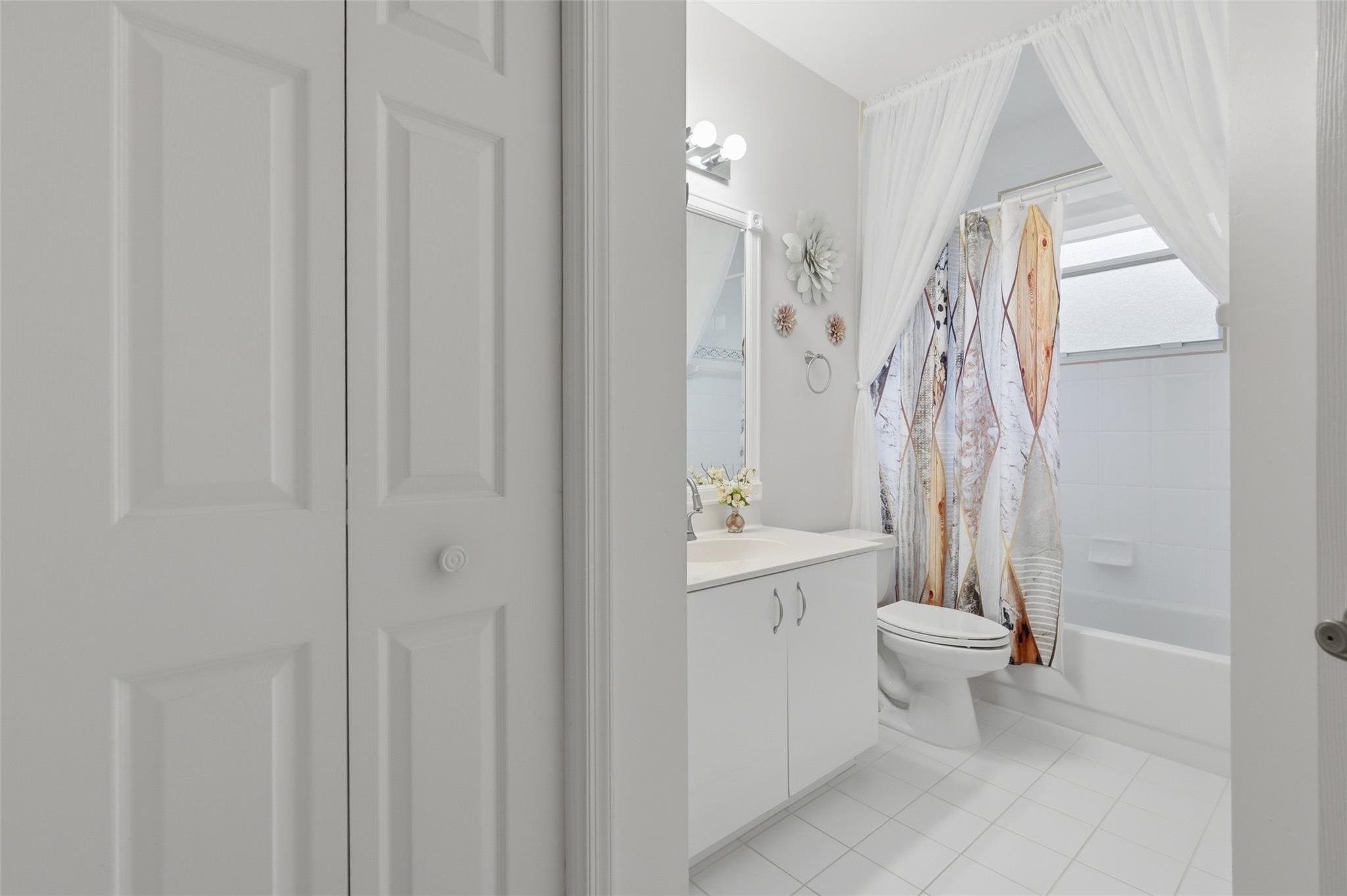 The Isles 145-36 B - Residential