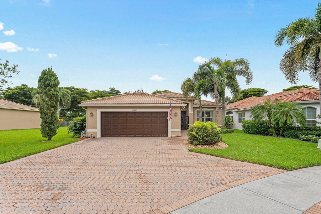 Photo of 11025 Carmelcove Circle, Boynton Beach, FL 33473 (MLS # B26074694)
