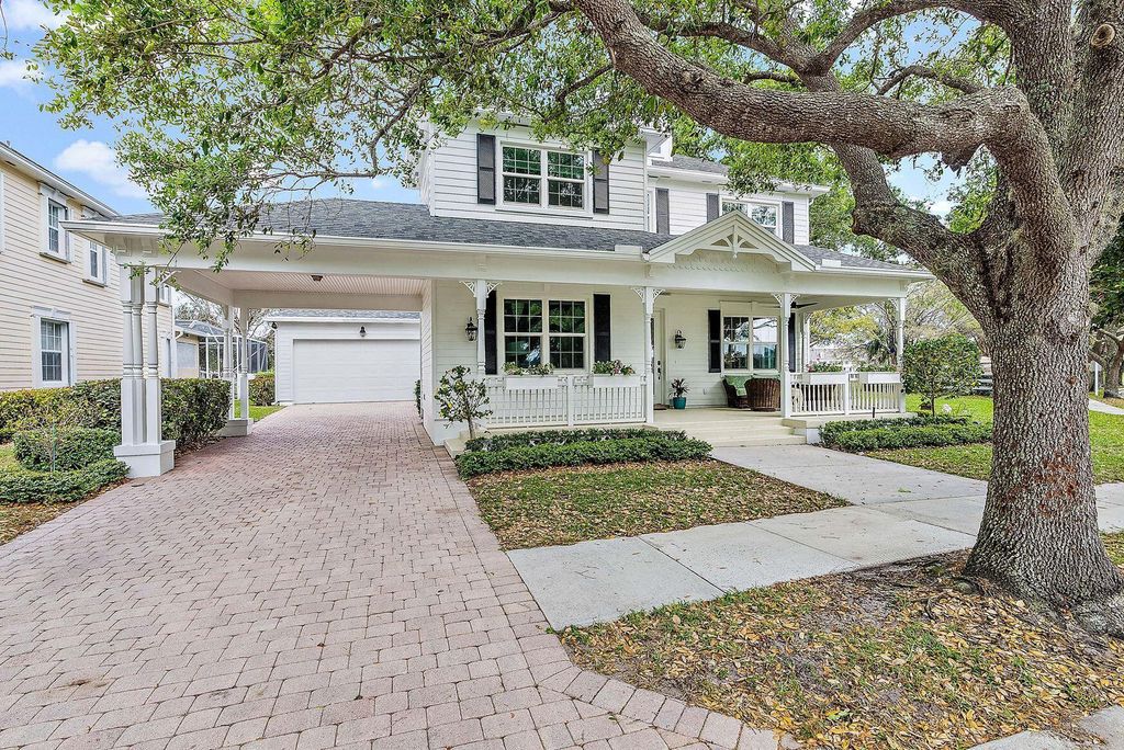 Photo of 118 Barbados Drive, Jupiter, FL 33458 (MLS # R10893853)