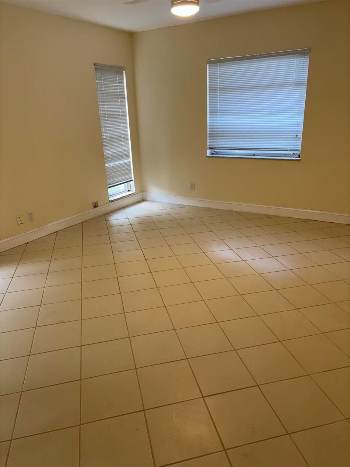 BOCA LAKES CONDO - Residential