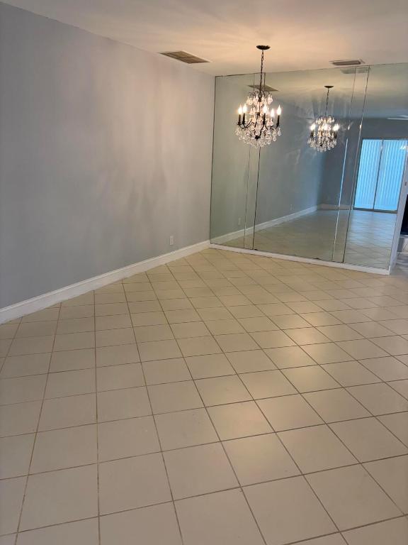 20866 Vinesta Circle