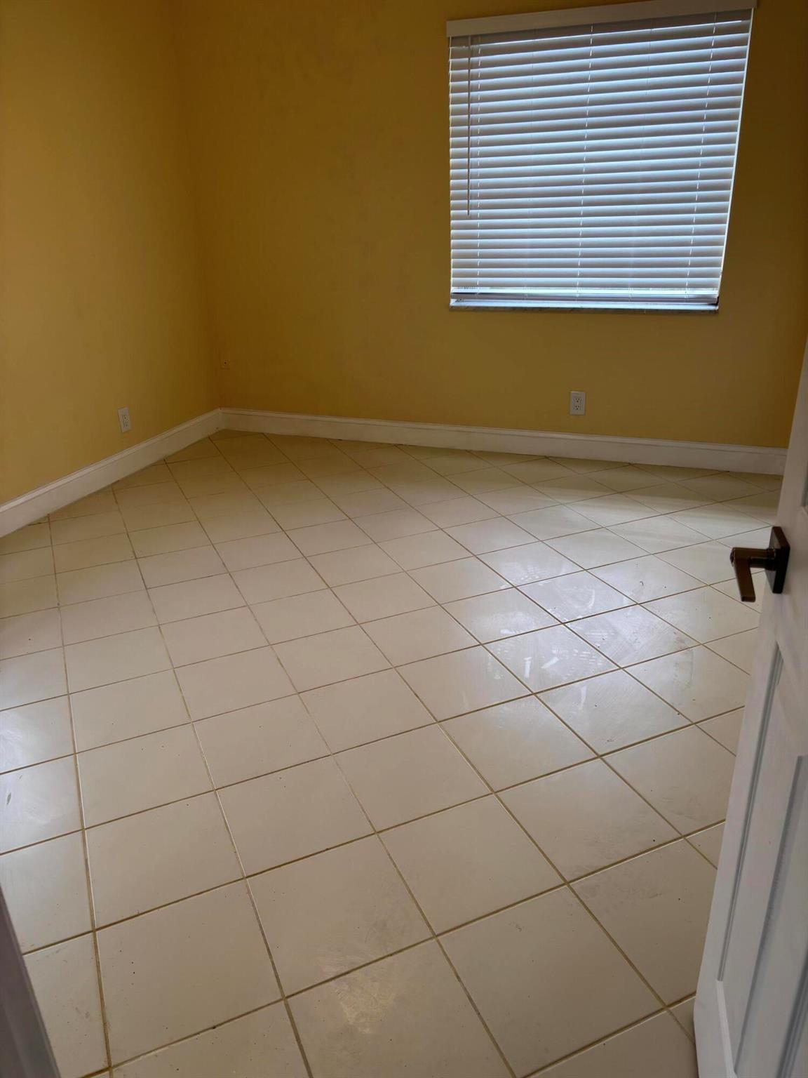 BOCA LAKES CONDO - Residential