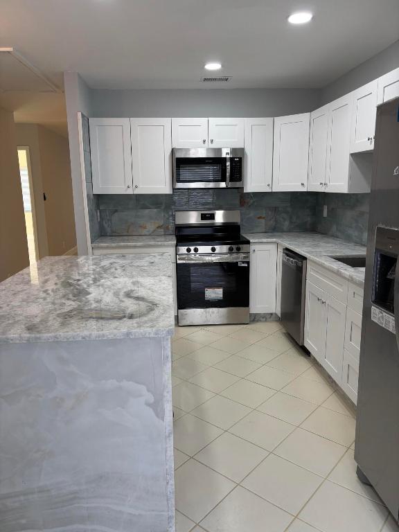 20866 Vinesta Circle