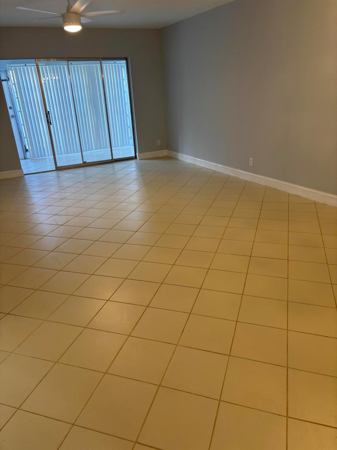 BOCA LAKES CONDO - Residential