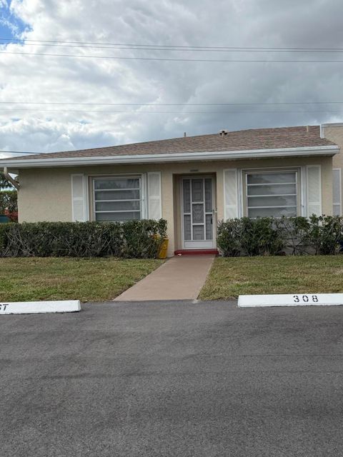 20866 Vinesta Circle Boca Raton FL 33433