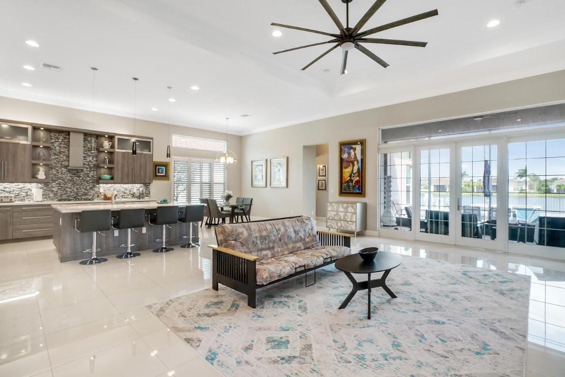 VALENCIA SOUND - Residential