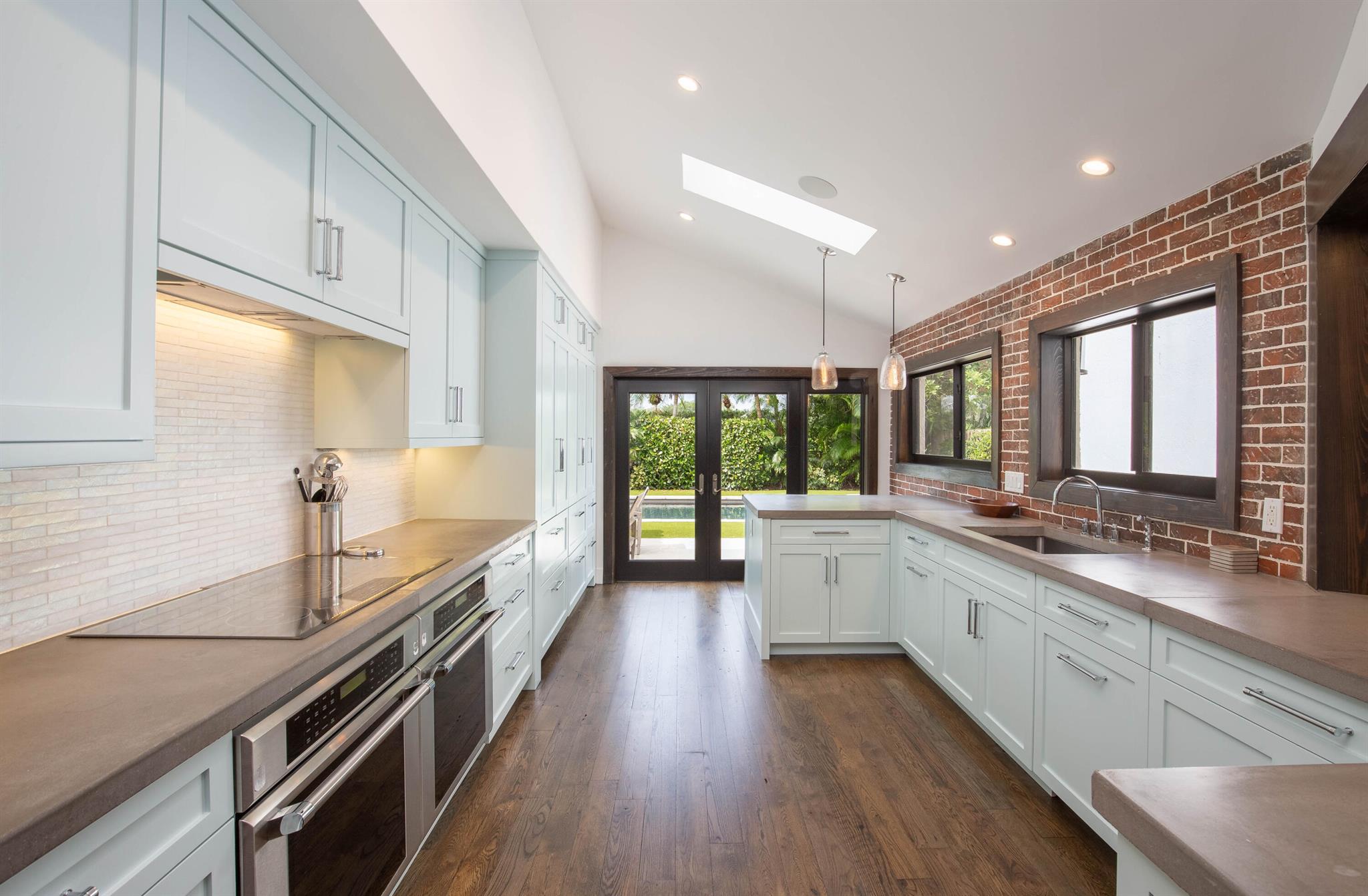 WINDSOR WAY 1 - Residential Lease