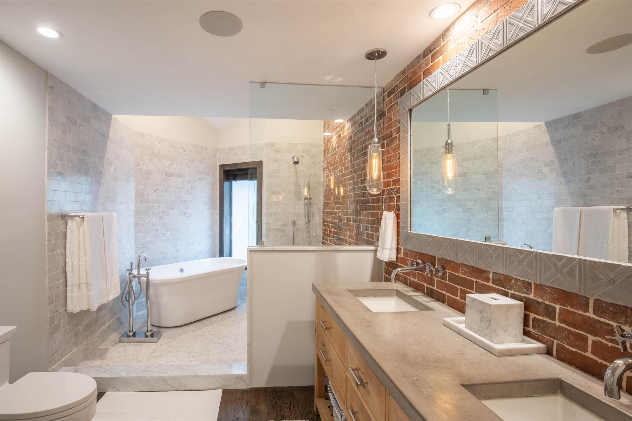 WINDSOR WAY 1 - Residential Lease