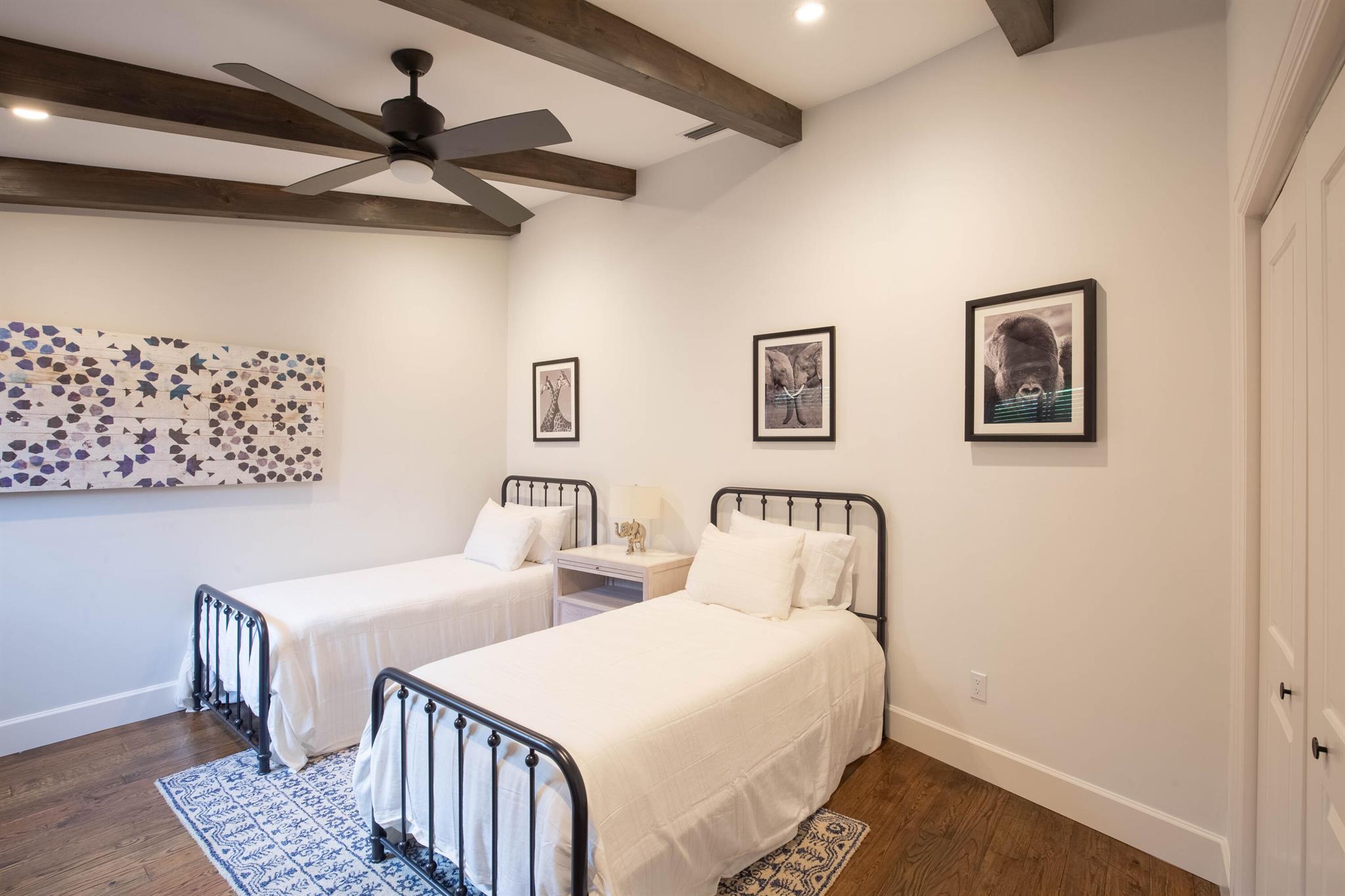 WINDSOR WAY 1 - Residential Lease