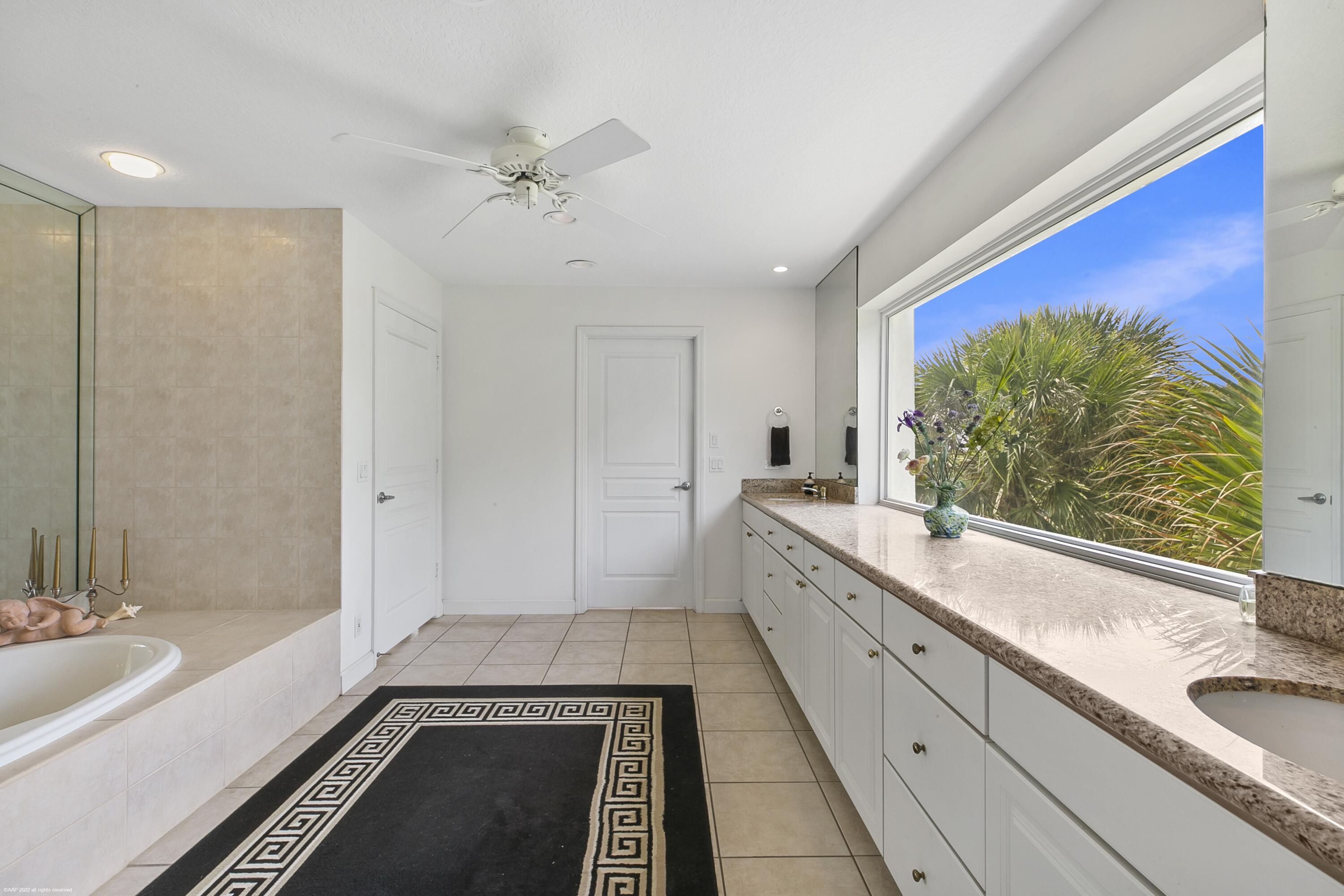 JUPITER ISLAND - Residential