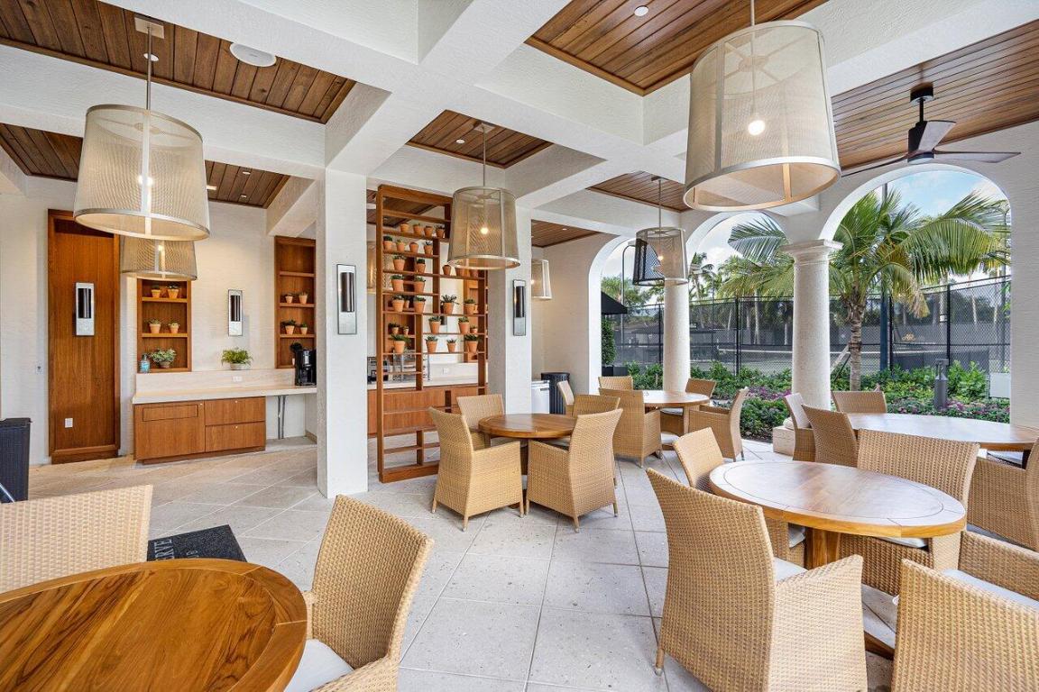 ADDISON RESERVE PARS 4 AND 5 - Residential