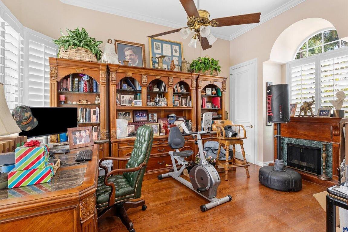 ADDISON RESERVE PARS 4 AND 5 - Residential