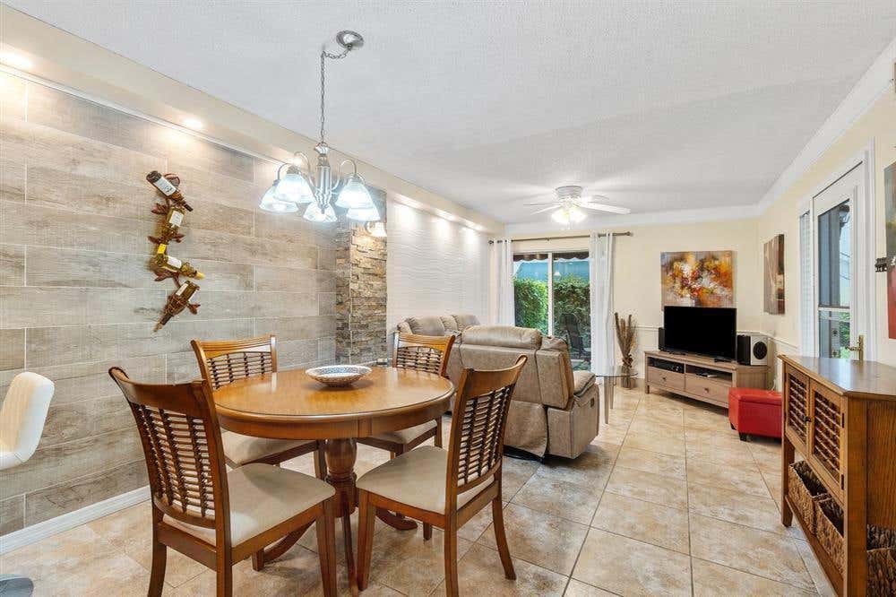 Photo of 606 Waterside Drive, Hypoluxo, FL 33462 (MLS # R11085027)