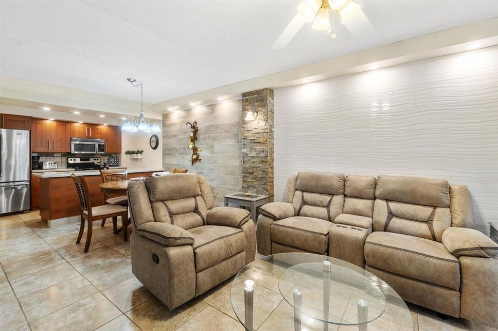 Photo of 606 Waterside Drive, Hypoluxo, FL 33462 (MLS # R11085027)