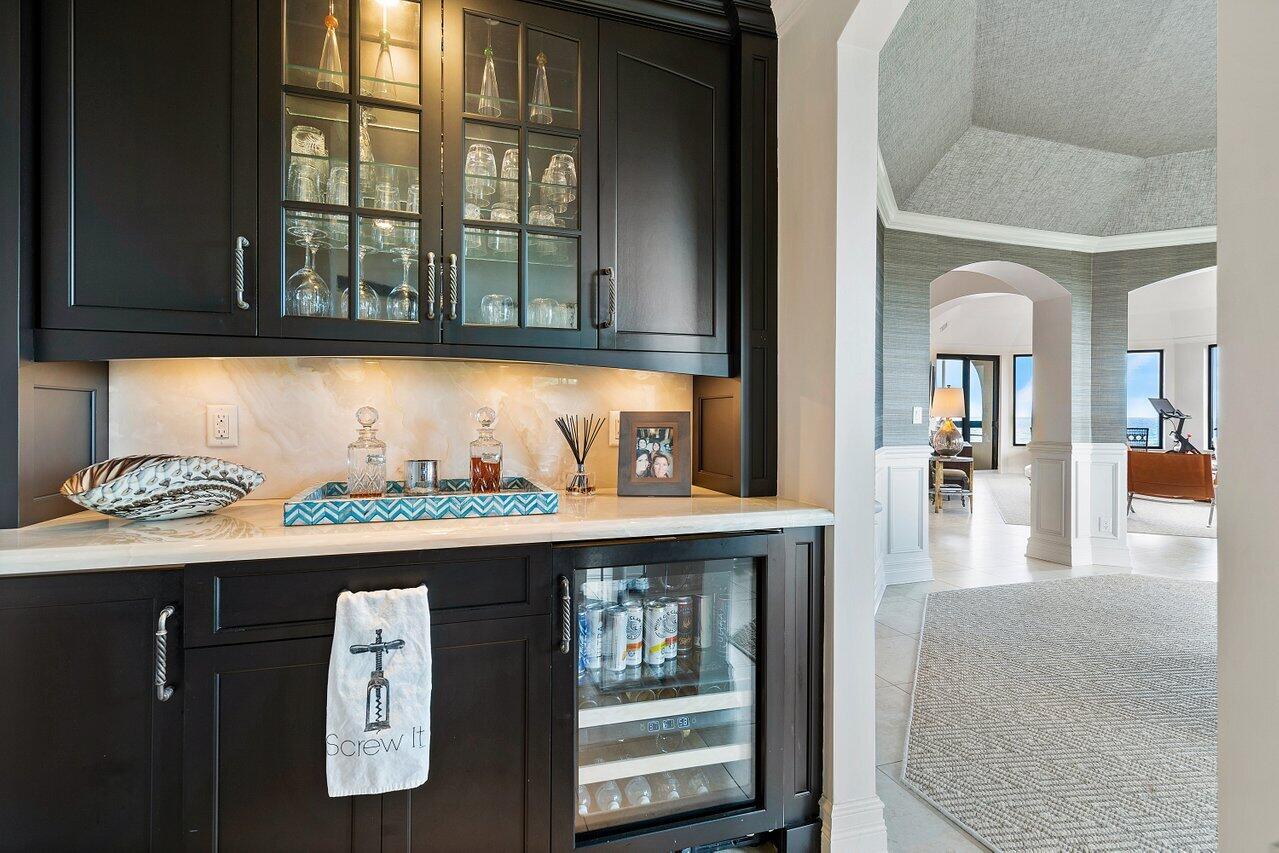 EL CORTIJO COND DECL FILE - Residential