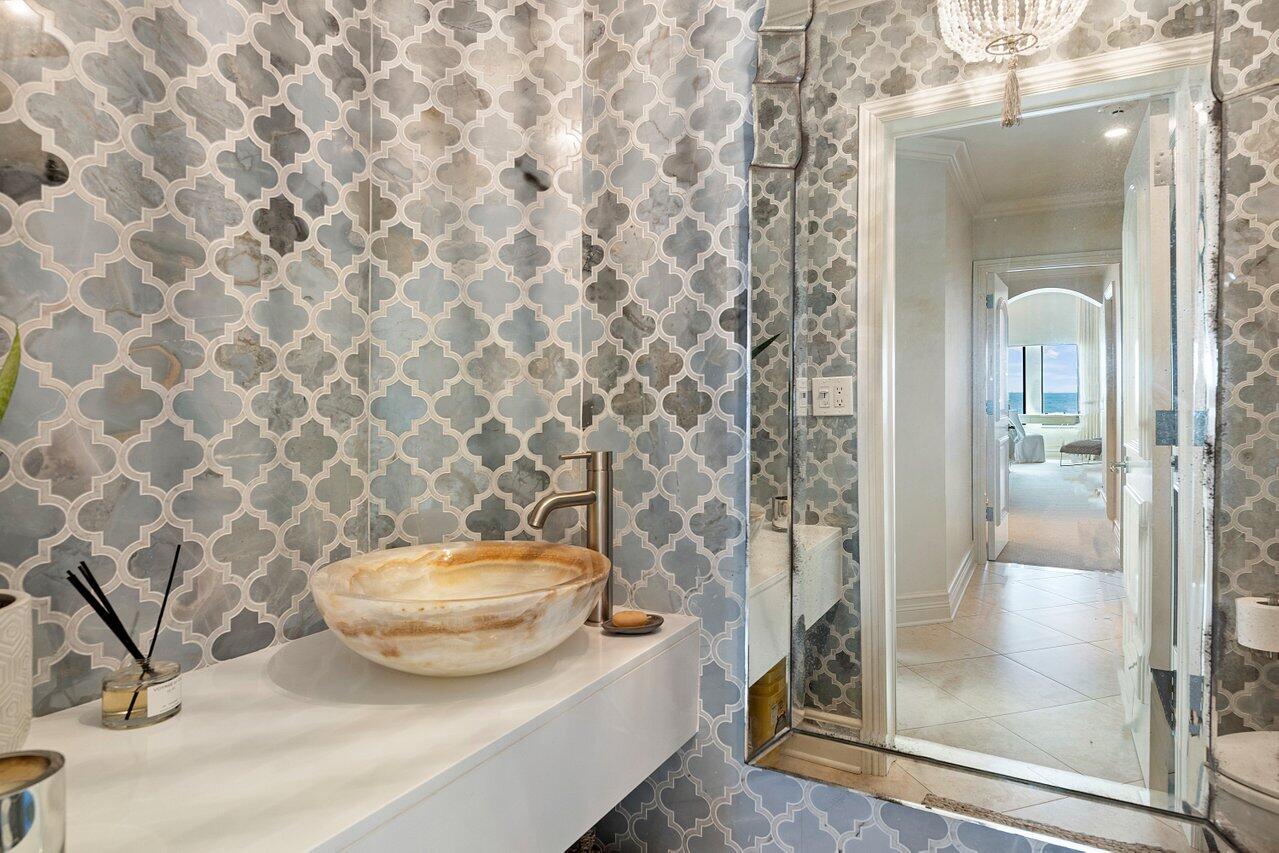 EL CORTIJO COND DECL FILE - Residential