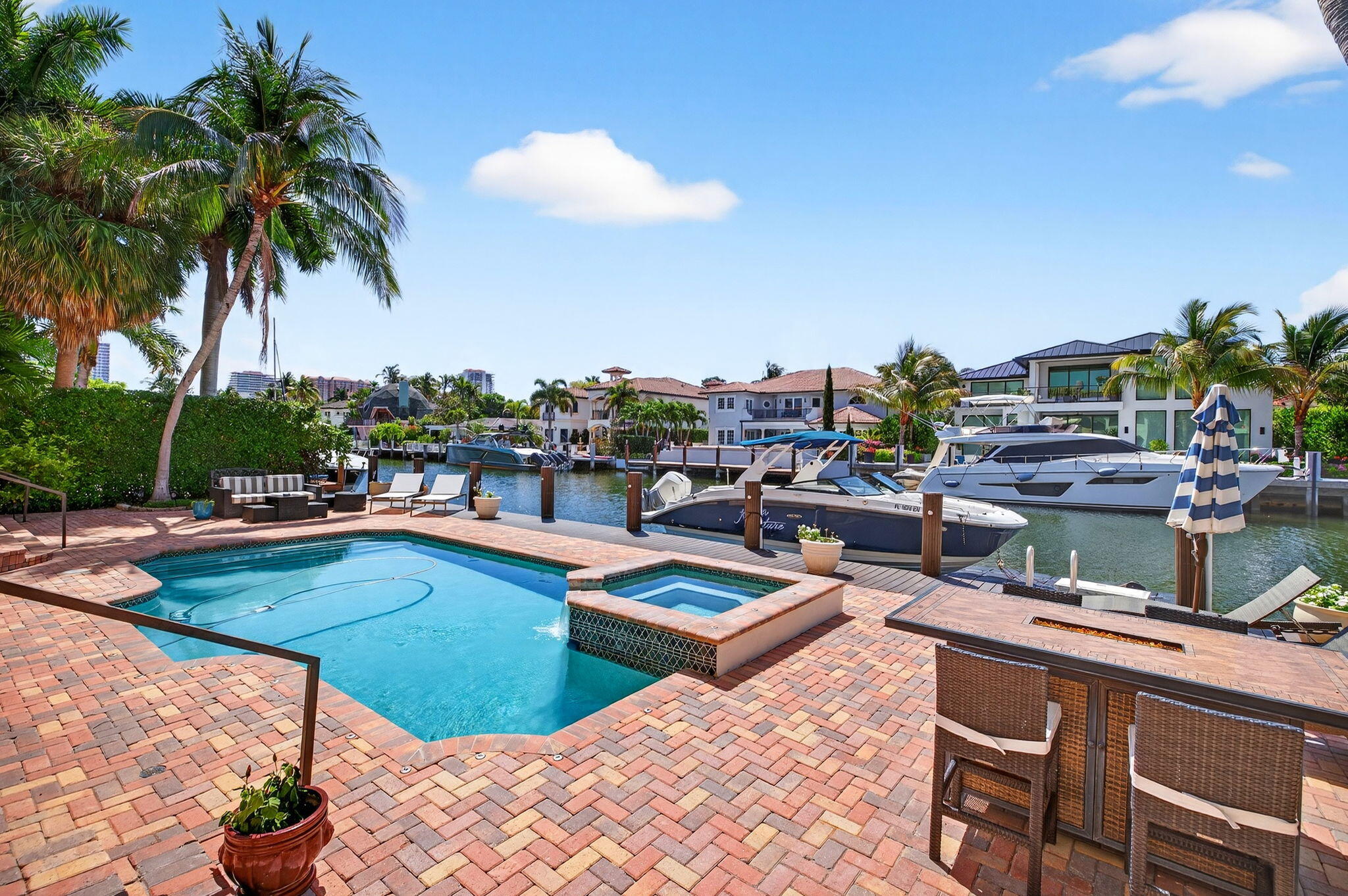 SEA ISLAND - Residential