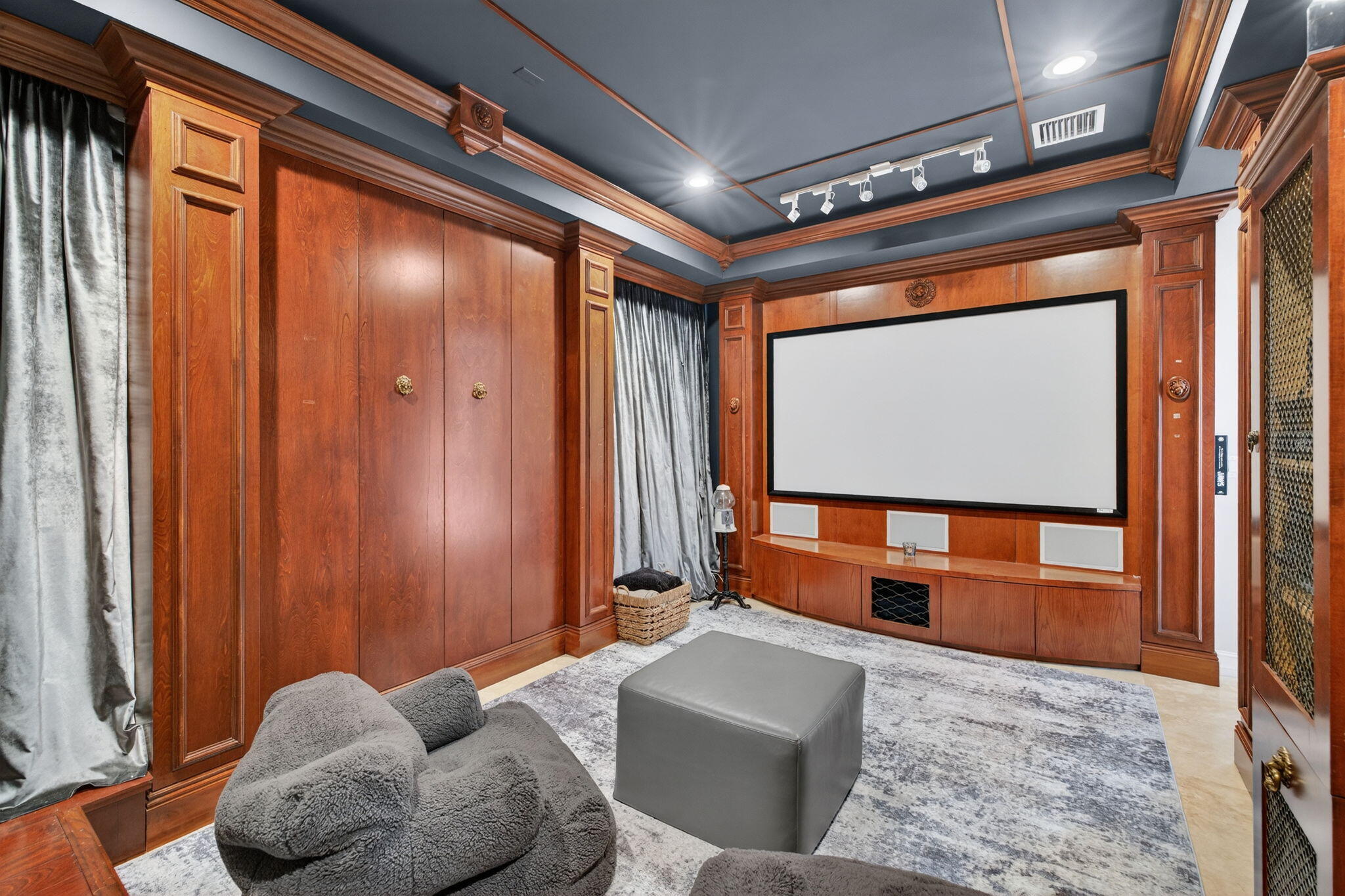 SEA ISLAND - Residential