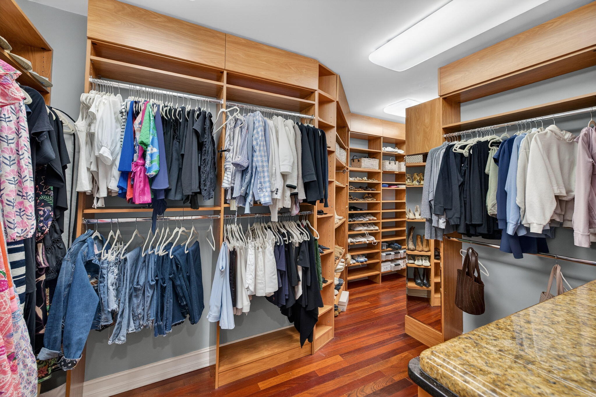 SEA ISLAND - Residential