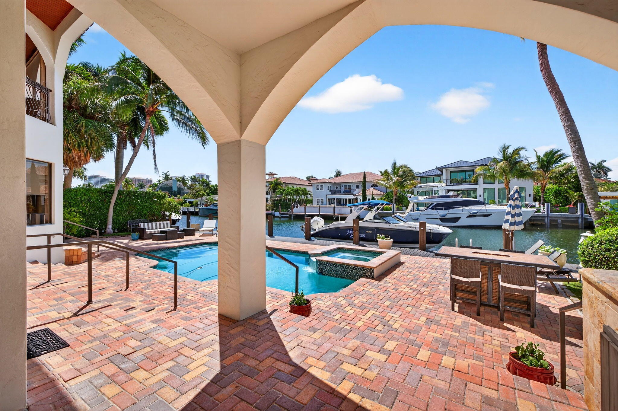 SEA ISLAND - Residential