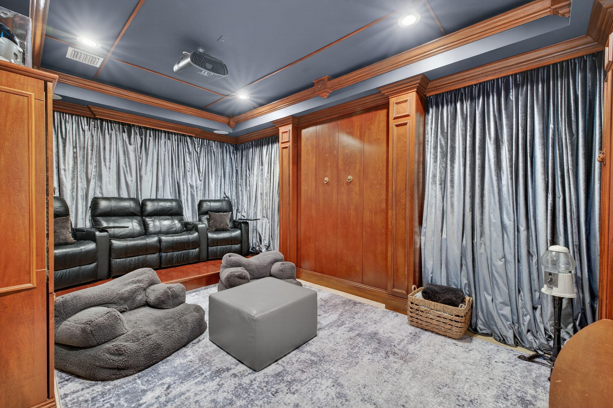 SEA ISLAND - Residential