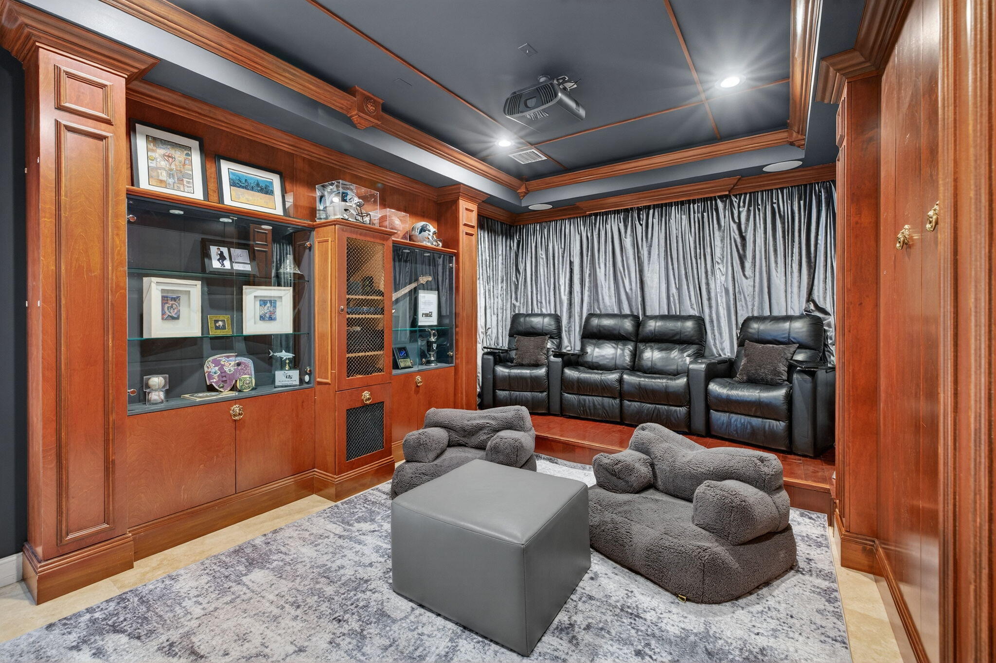 SEA ISLAND - Residential