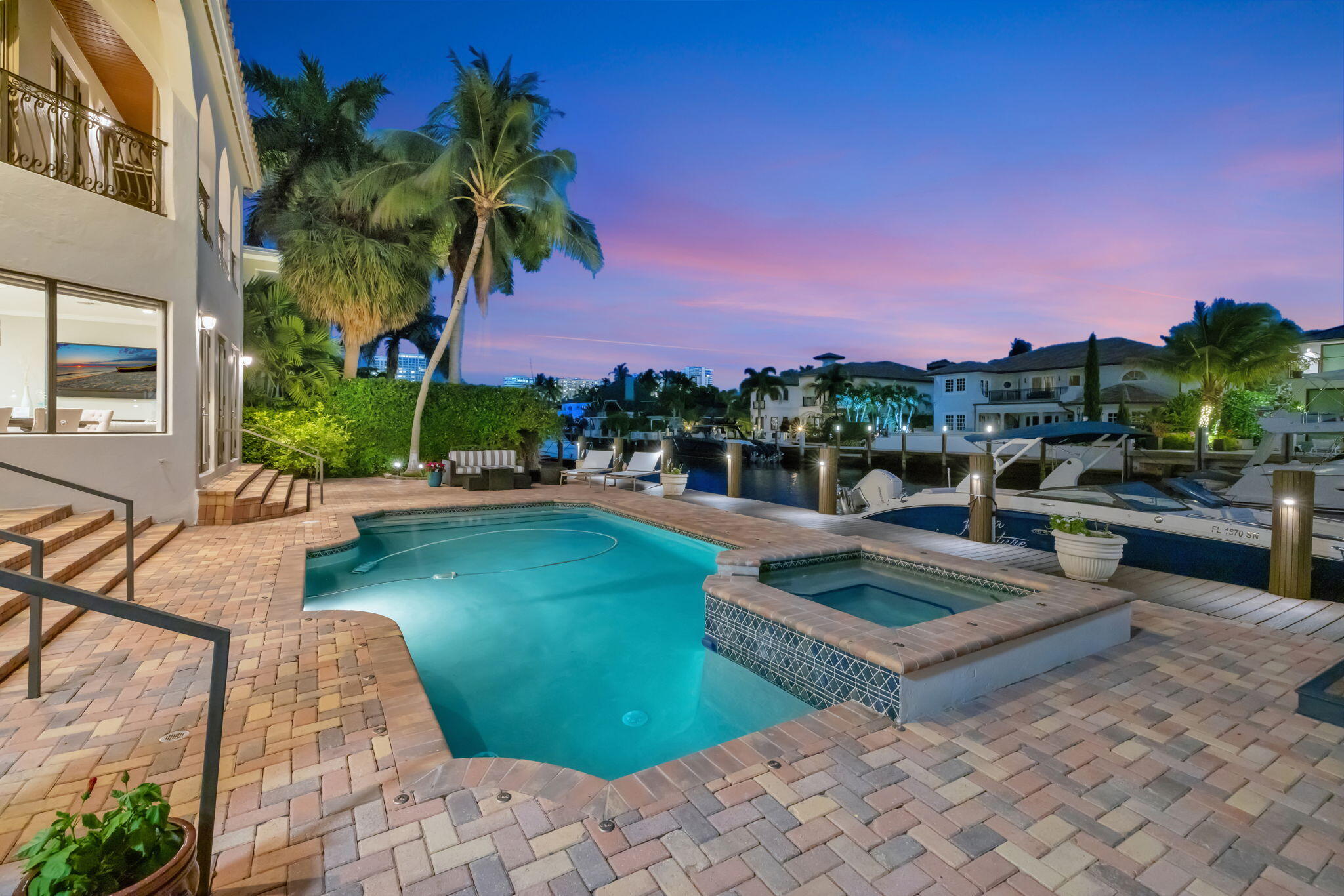 SEA ISLAND - Residential