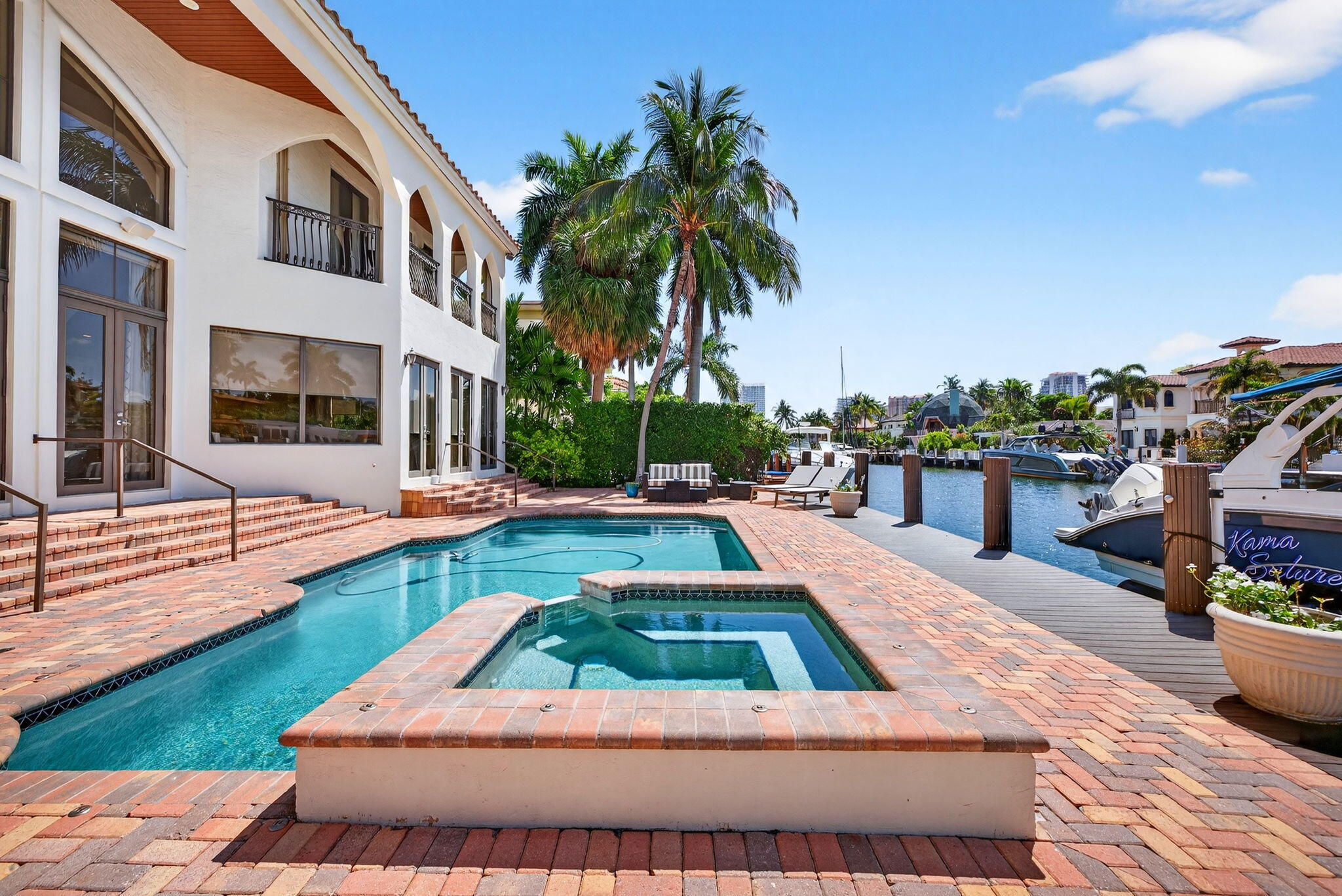 SEA ISLAND - Residential