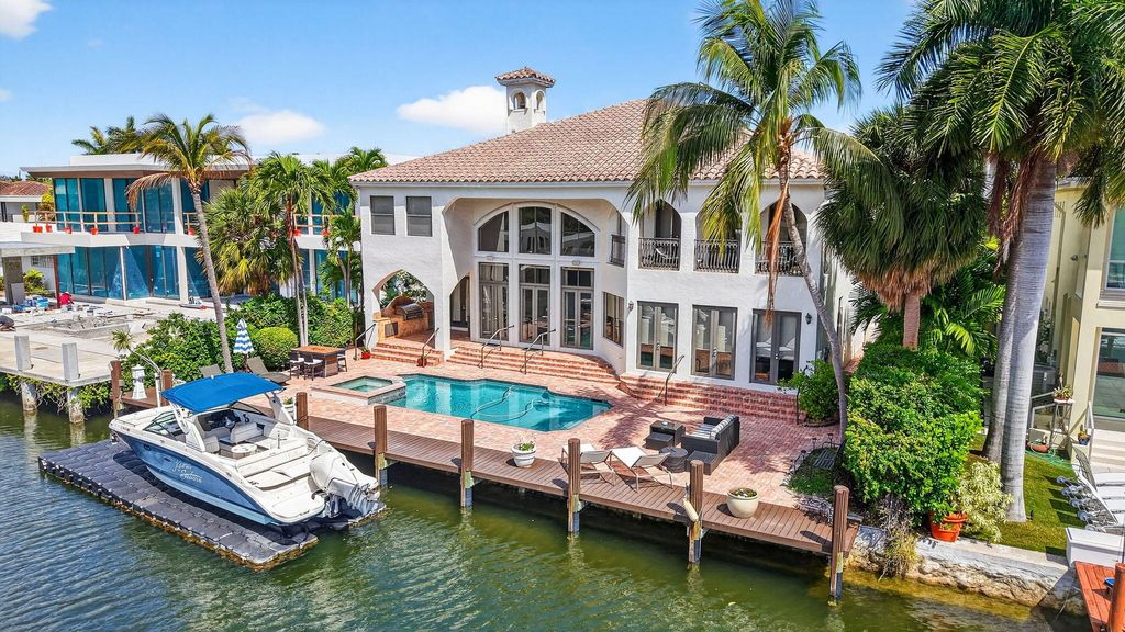 Photo of 2406 Barcelona Drive, Fort Lauderdale, FL 33301 (MLS # B26012844)