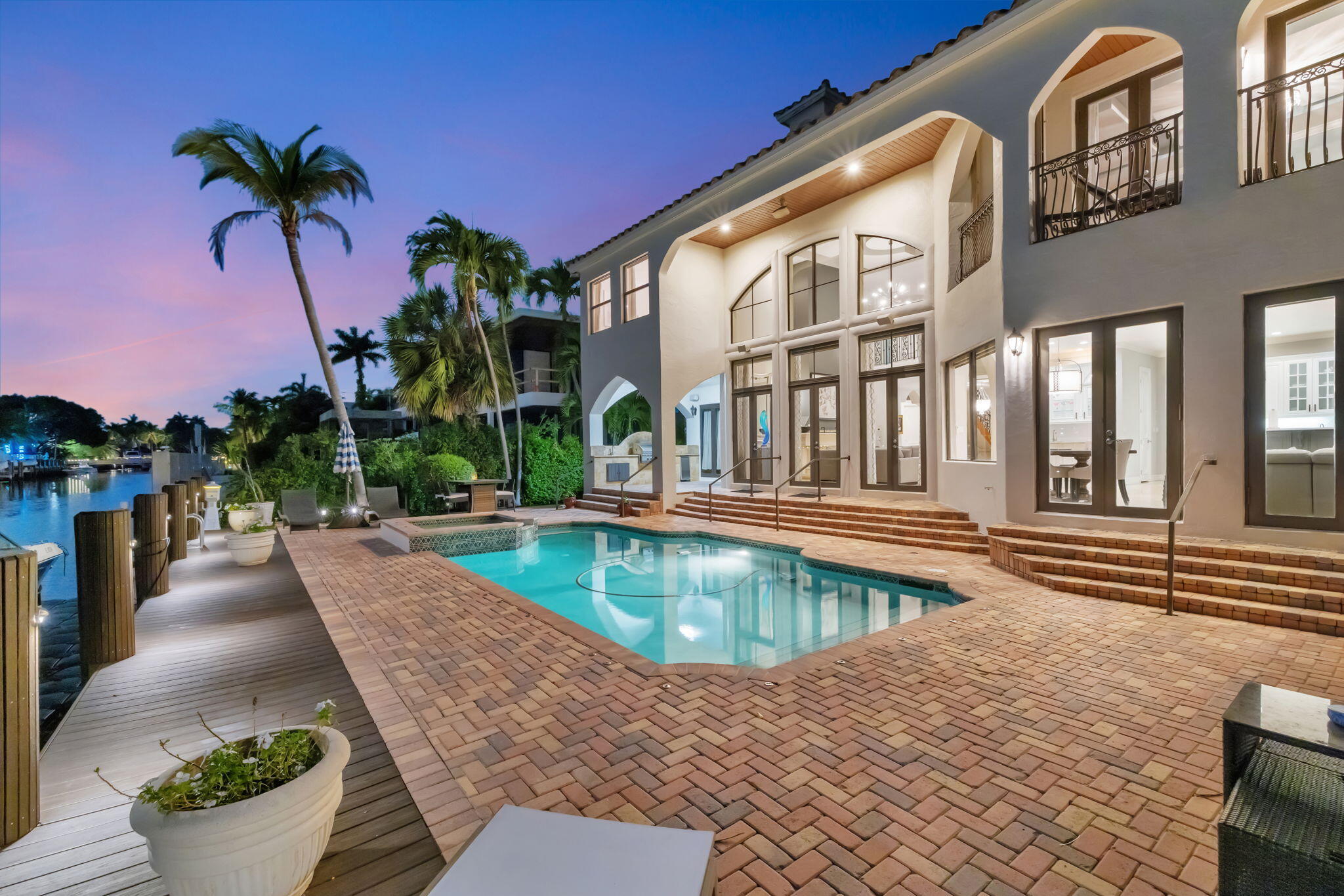 SEA ISLAND - Residential