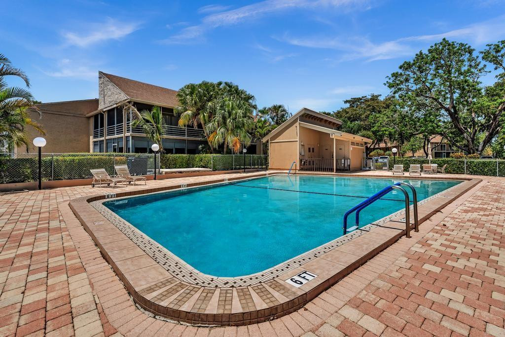 THE ATRIUM - Residential