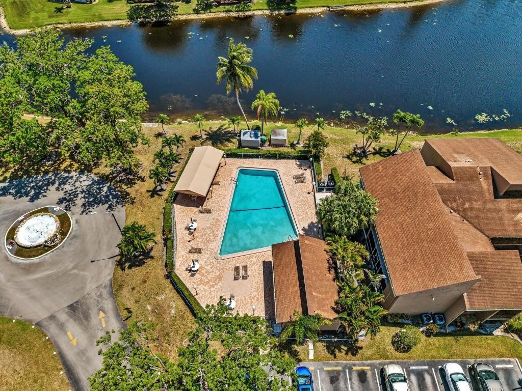 THE ATRIUM - Residential