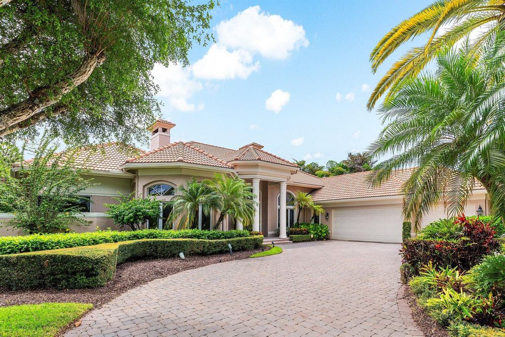 Photo of 57 Saint George Place, Palm Beach Gardens, FL 33418 (MLS # R11110034)